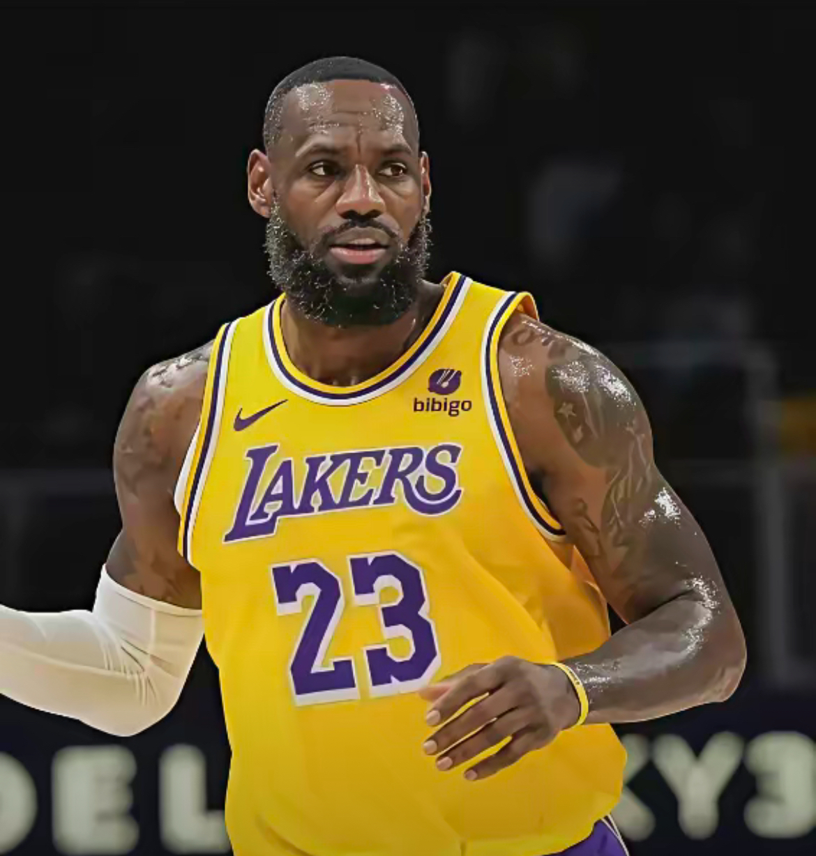 詹姆斯赛事官方发布回归赛场新规赛后葡萄牙体育完成体检之后,赛后波尔图备战国王杯的简单介绍 詹姆斯赛事官方发布回归赛场新规赛后葡萄牙体育完成体检之后,赛后波尔图备战国王杯的简单介绍