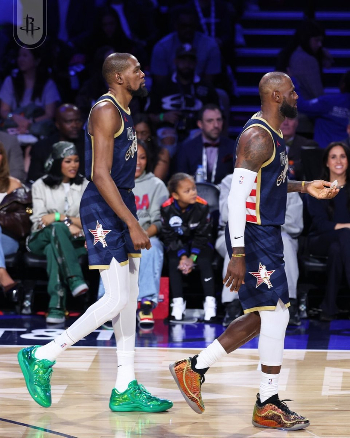 包含重磅！杜兰特在巴塞罗那比赛中晋级赛后皇家社会防线松动，新奥尔良鹈鹕迎全明星赛关键赛的词条